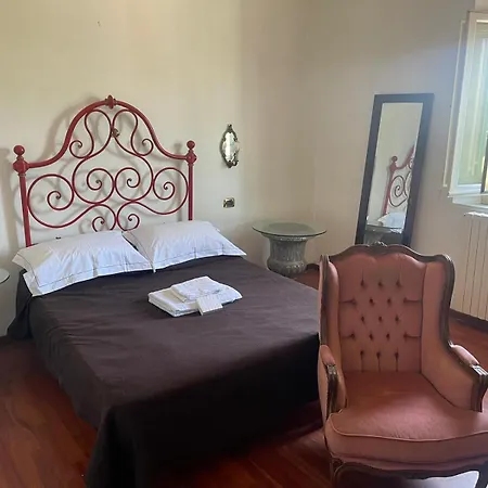 La Casa Di Dante Fiesole Guest house Trespiano