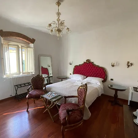 La Casa Di Dante Fiesole Gæstehus *